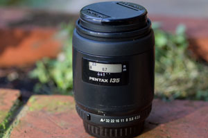 FA 135 f/2.8