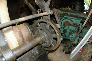 London007a.jpg - 20898 Bytes